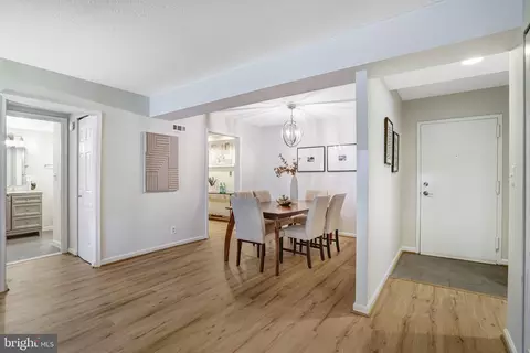 Dining - 7640 Provincial Dr #109, Mclean, VA 22102 photo 2 of 3