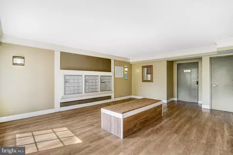 Entry Way - 7640 Provincial Dr #109, Mclean, VA 22102 photo 1 of 3
