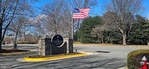 1524 Lincoln Way #214, Mclean, VA 22102