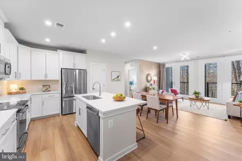 1669 Bandit Loop #206A, Reston, VA 20190 photo 3