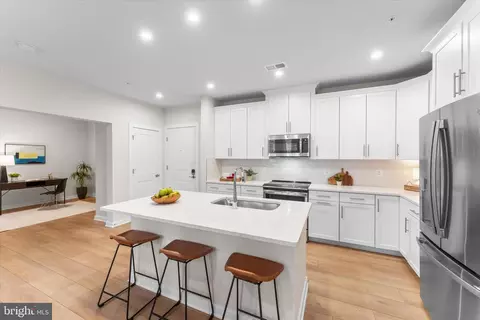 1669 Bandit Loop #206A, Reston, VA 20190 photo 2