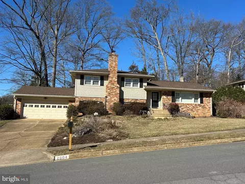 2604 Chilcott Ct, Vienna, VA 22181