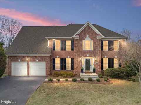 13012 Grey Friars Pl, Herndon, VA 20171