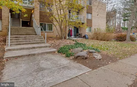 8004 Chanute Pl #11, Falls Church, VA 22042