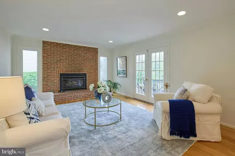 Living - 7844 Vervain Ct, Springfield, VA 22152 photo 1 of 9