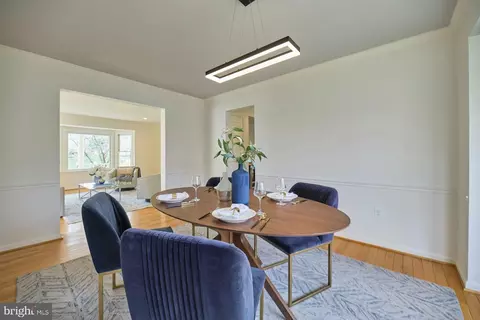 Dining - 7844 Vervain Ct, Springfield, VA 22152 photo 5 of 5