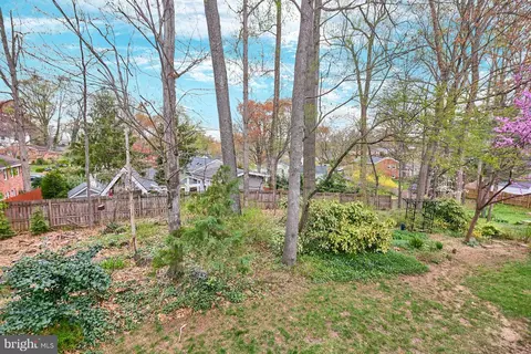 Exterior - 7844 Vervain Ct, Springfield, VA 22152 photo 7 of 11