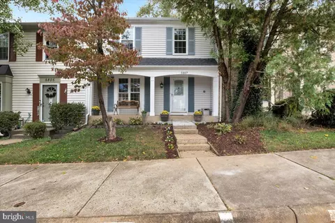 5807 Bunker Woods Ln, Burke, VA 22015
