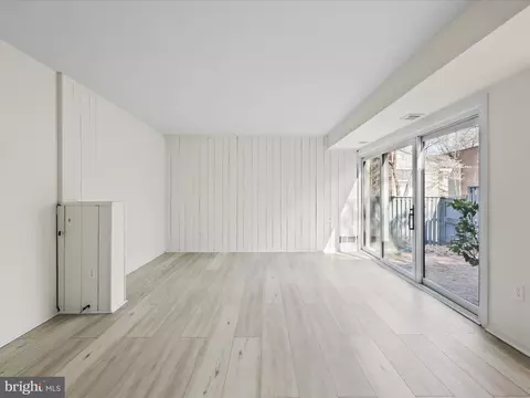 11517 Links Dr, Reston, VA 20190 photo 17