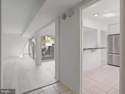 11517 Links Dr, Reston, VA 20190 photo 6