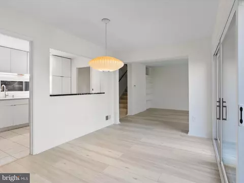 11517 Links Dr, Reston, VA 20190 photo 15