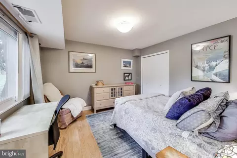 Bedroom - 11308 Links Ct, Reston, VA 20190 photo 10 of 11