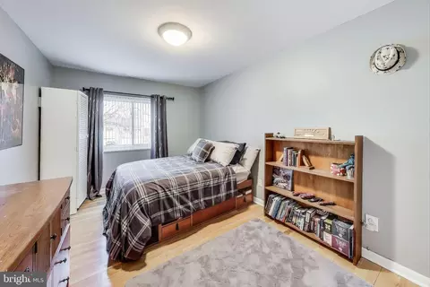Bedroom - 11308 Links Ct, Reston, VA 20190 photo 7 of 11