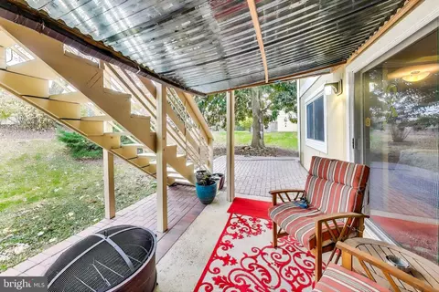Exterior - 11308 Links Ct, Reston, VA 20190 photo 8 of 14