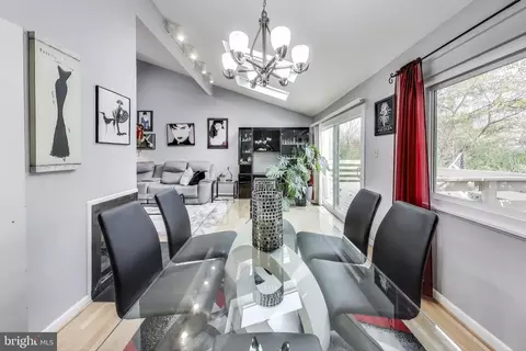 Dining - 11308 Links Ct, Reston, VA 20190 photo 1 of 4