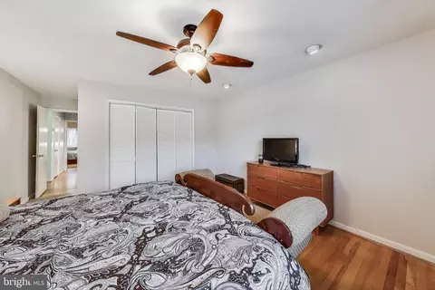 Bedroom - 11308 Links Ct, Reston, VA 20190 photo 3 of 11