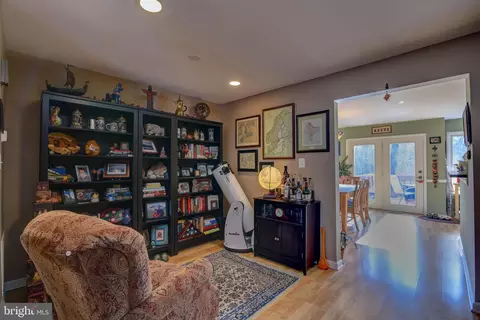 1636 Oak Spring Way, Reston, VA 20190 photo 13