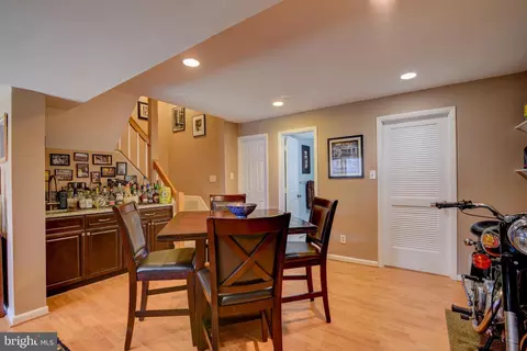 1636 Oak Spring Way, Reston, VA 20190 photo 31
