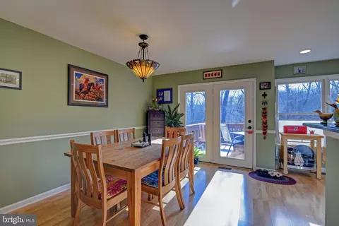 1636 Oak Spring Way, Reston, VA 20190 photo 11