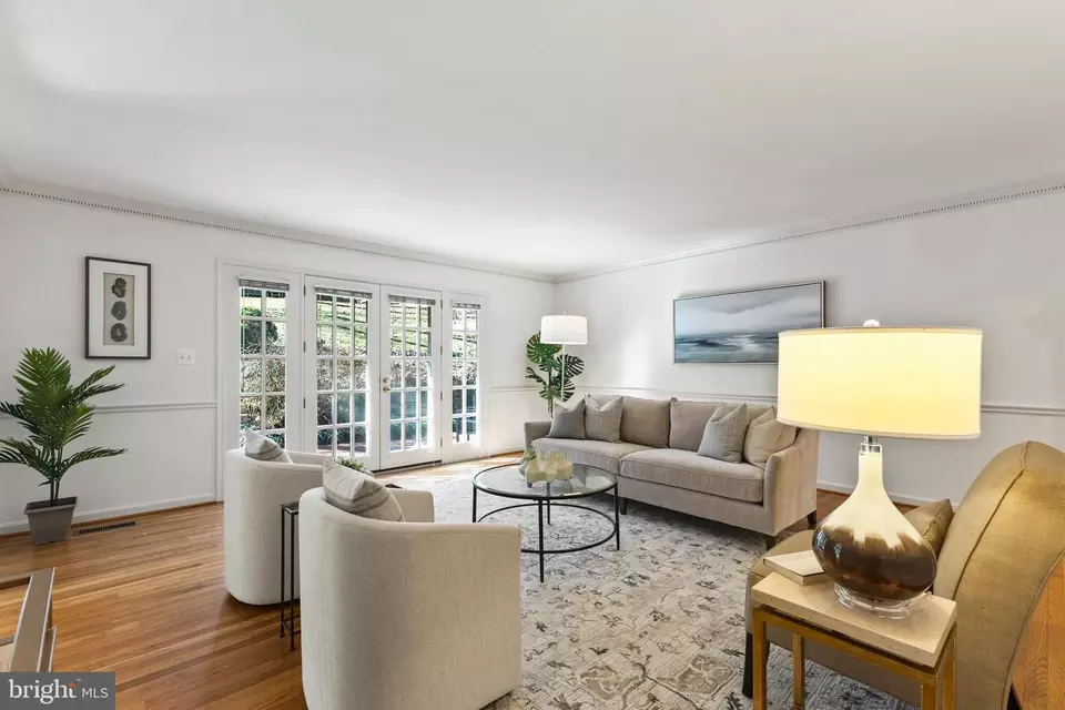 Living - 7621 Leith Pl, Alexandria, VA 22307 photo 3 of 6