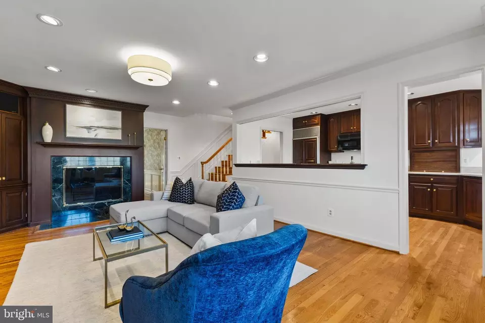 Living - 7621 Leith Pl, Alexandria, VA 22307 photo 6 of 6