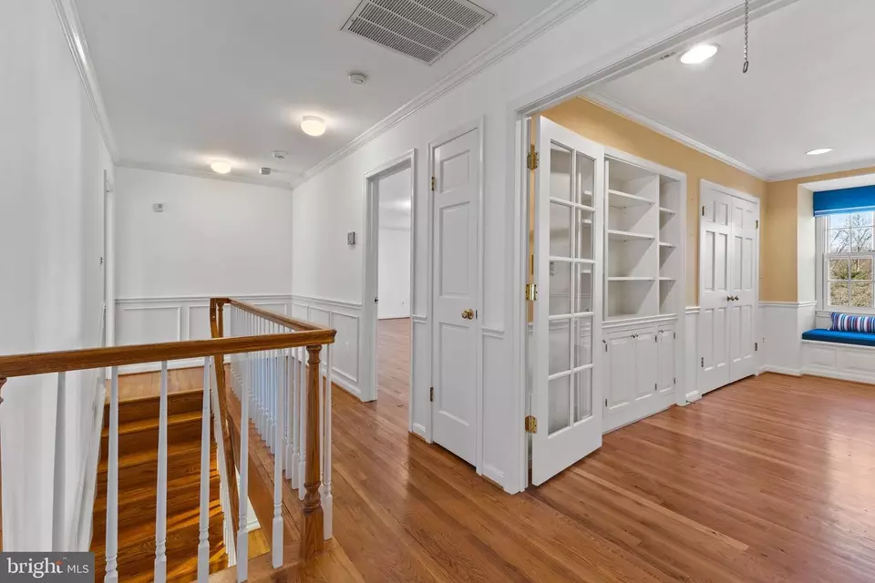 Entry Way - 7621 Leith Pl, Alexandria, VA 22307 photo 3 of 3