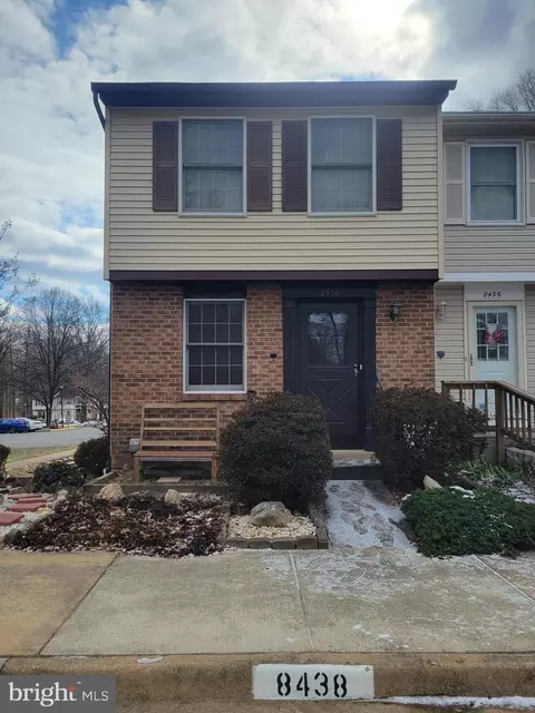8438 Sugar Creek Ln, Springfield, VA 22153