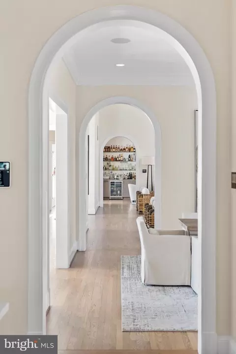 Entry Way - 6470 Kedleston Ct, Mclean, VA 22101 photo 3 of 8