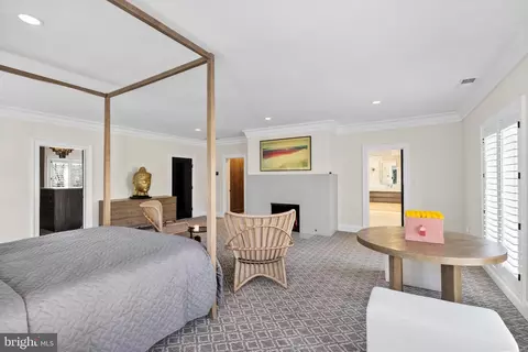 Bedroom - 6470 Kedleston Ct, Mclean, VA 22101 photo 3 of 7