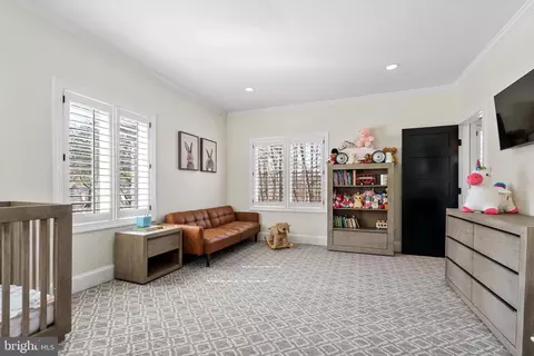 Bedroom - 6470 Kedleston Ct, Mclean, VA 22101 photo 5 of 7