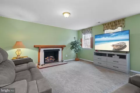 8718 Whitson Ct, Springfield, VA 22153 photo 22