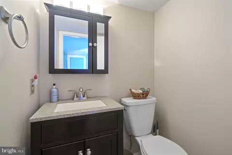 8718 Whitson Ct, Springfield, VA 22153 photo 26