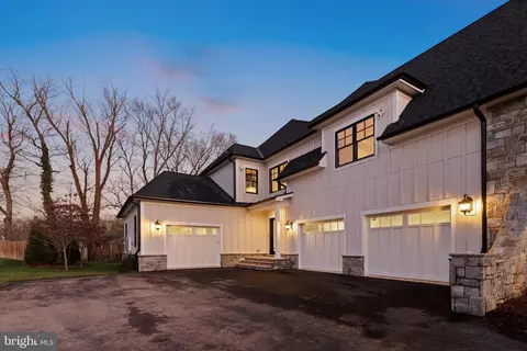 Exterior - 1907 Bargo Ct, Mclean, VA 22101 photo 8 of 11