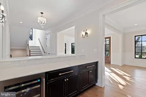 Entry Way - 1907 Bargo Ct, Mclean, VA 22101 photo 8 of 21