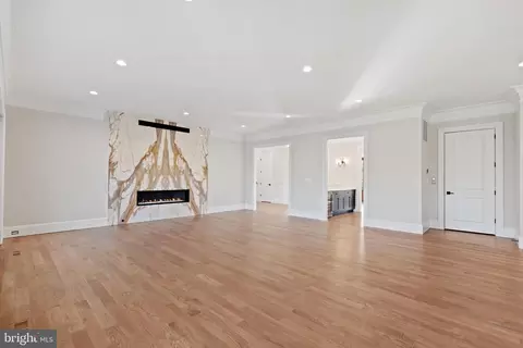 Living - 1907 Bargo Ct, Mclean, VA 22101 photo 8 of 13