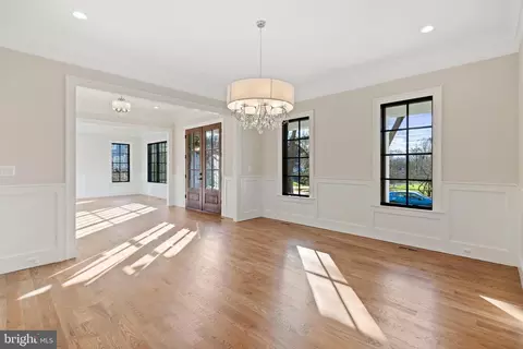 Living - 1907 Bargo Ct, Mclean, VA 22101 photo 1 of 13