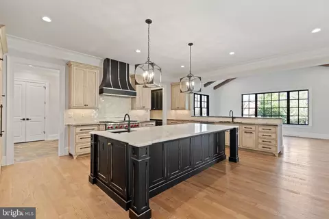 Kitchen - 1907 Bargo Ct, Mclean, VA 22101 photo 2 of 4