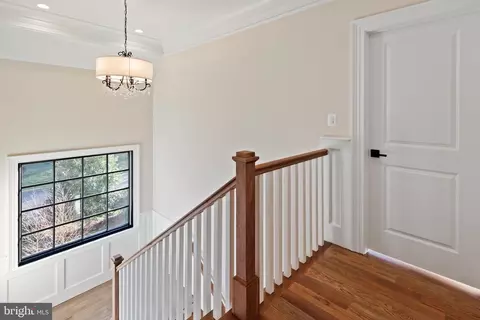 Entry Way - 1907 Bargo Ct, Mclean, VA 22101 photo 14 of 21