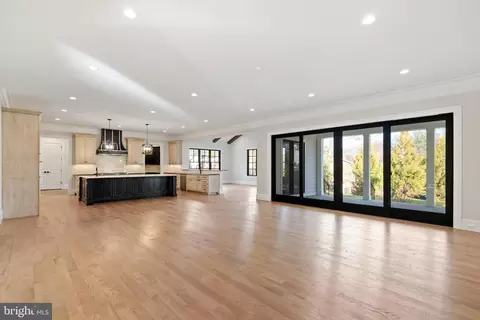 Living - 1907 Bargo Ct, Mclean, VA 22101 photo 6 of 13