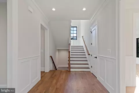 Entry Way - 1907 Bargo Ct, Mclean, VA 22101 photo 13 of 21