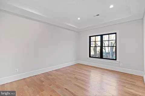 Bedroom - 1907 Bargo Ct, Mclean, VA 22101 photo 10 of 12