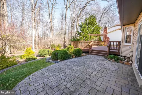 7006 Barnacle Pl, Burke, VA 22015 photo 4
