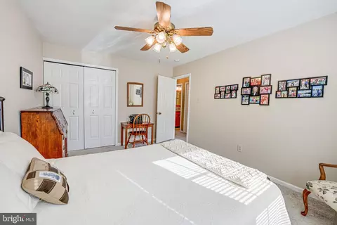 7006 Barnacle Pl, Burke, VA 22015 photo 29