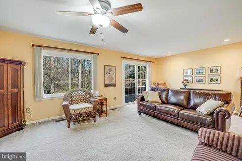 7006 Barnacle Pl, Burke, VA 22015 photo 17