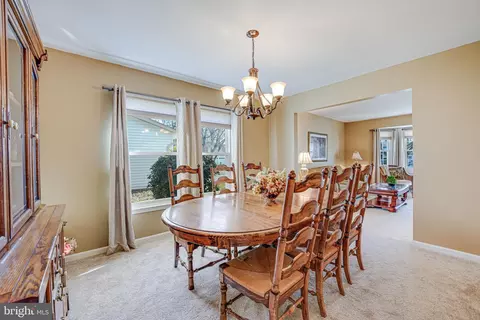 7006 Barnacle Pl, Burke, VA 22015 photo 12