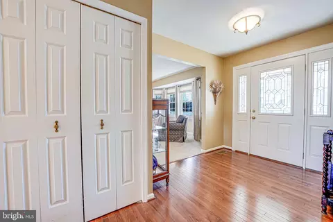 7006 Barnacle Pl, Burke, VA 22015 photo 6