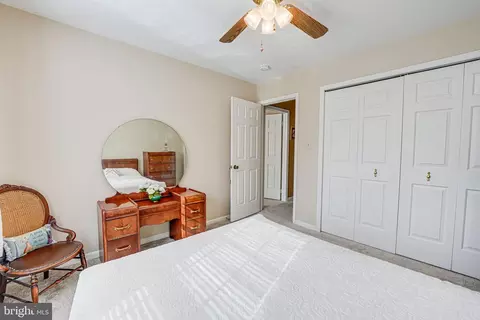 7006 Barnacle Pl, Burke, VA 22015 photo 31