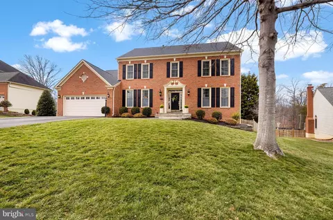 7812 Preakness Ln, Fairfax Station, VA 22039
