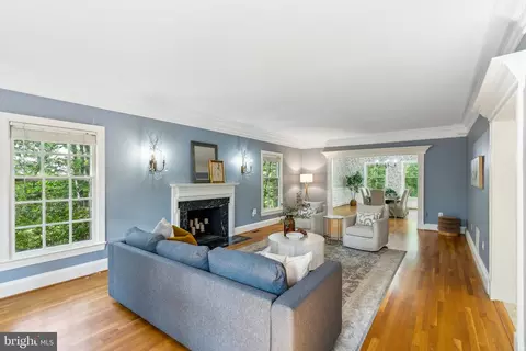 8702 Old Dominion Dr, Mclean, VA 22102 photo 7