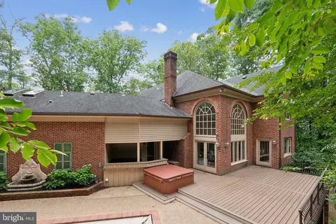 8702 Old Dominion Dr, Mclean, VA 22102 photo 44